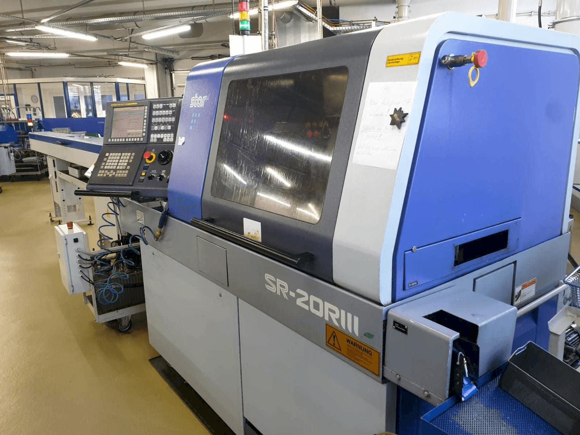 Vista Frontal da Star SR-20 R III 680 máquina