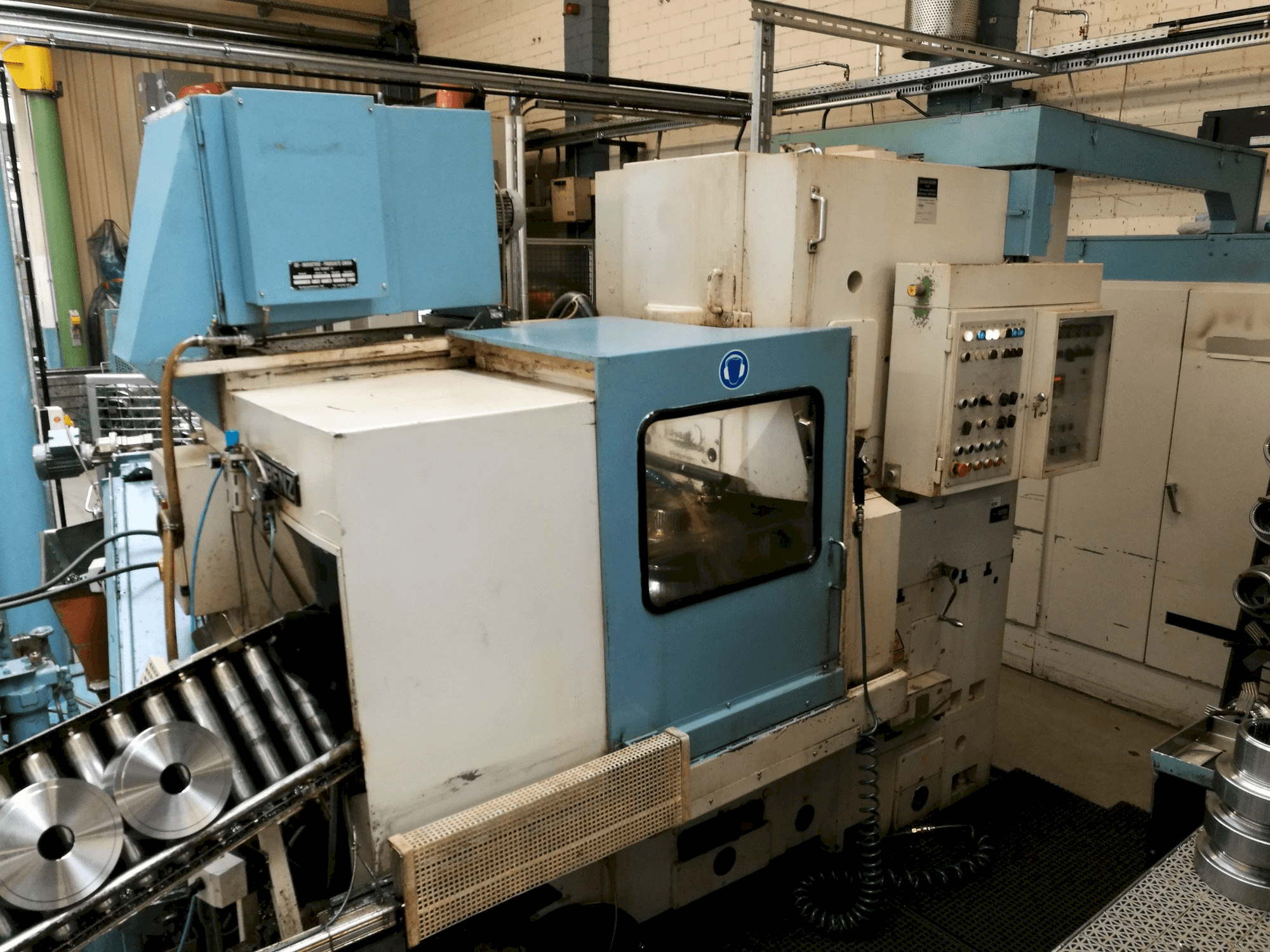 Vista Frontal da LORENZ LS 302 máquina