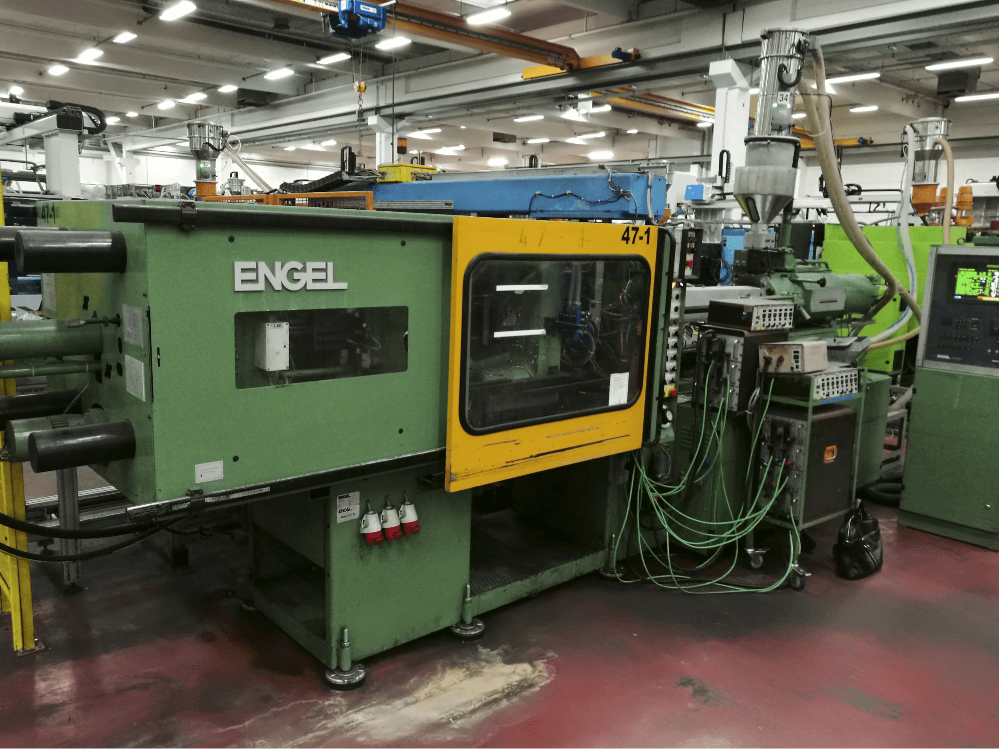 Vista Esquerda da ENGEL ES 1300/200 máquina