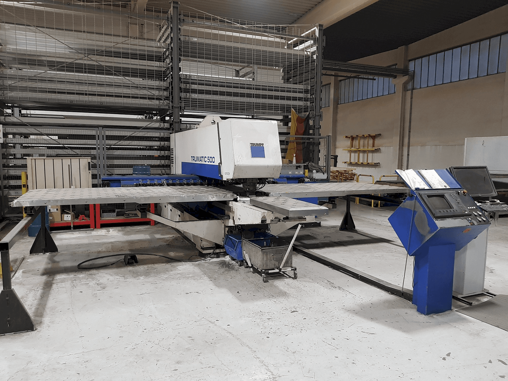 Vista Frontal da Trumpf Trumatic 500 máquina