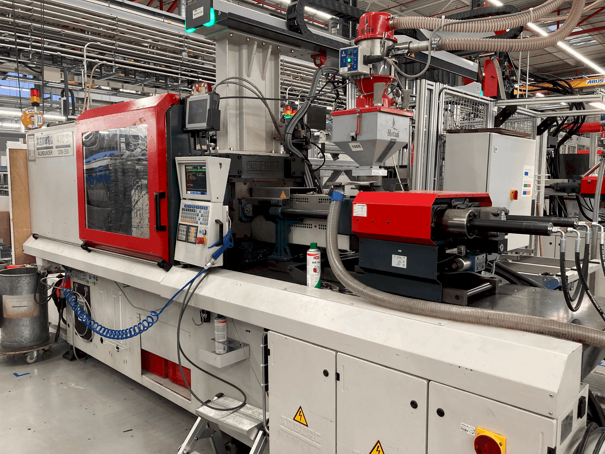 Vista Frontal da Arburg Allrounder 470 S 1300-350 máquina