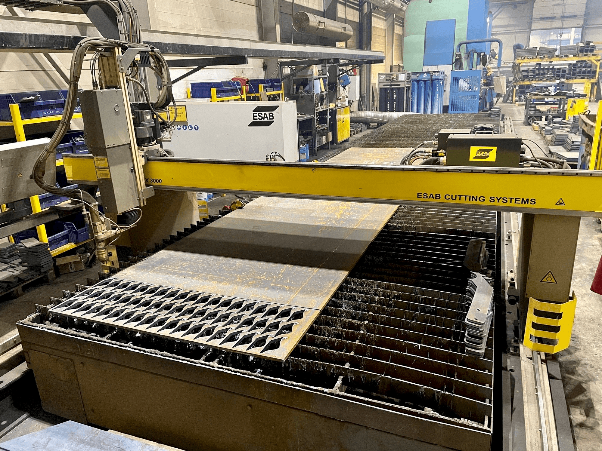 Vista Frontal da ESAB Combirex DX 3000 máquina