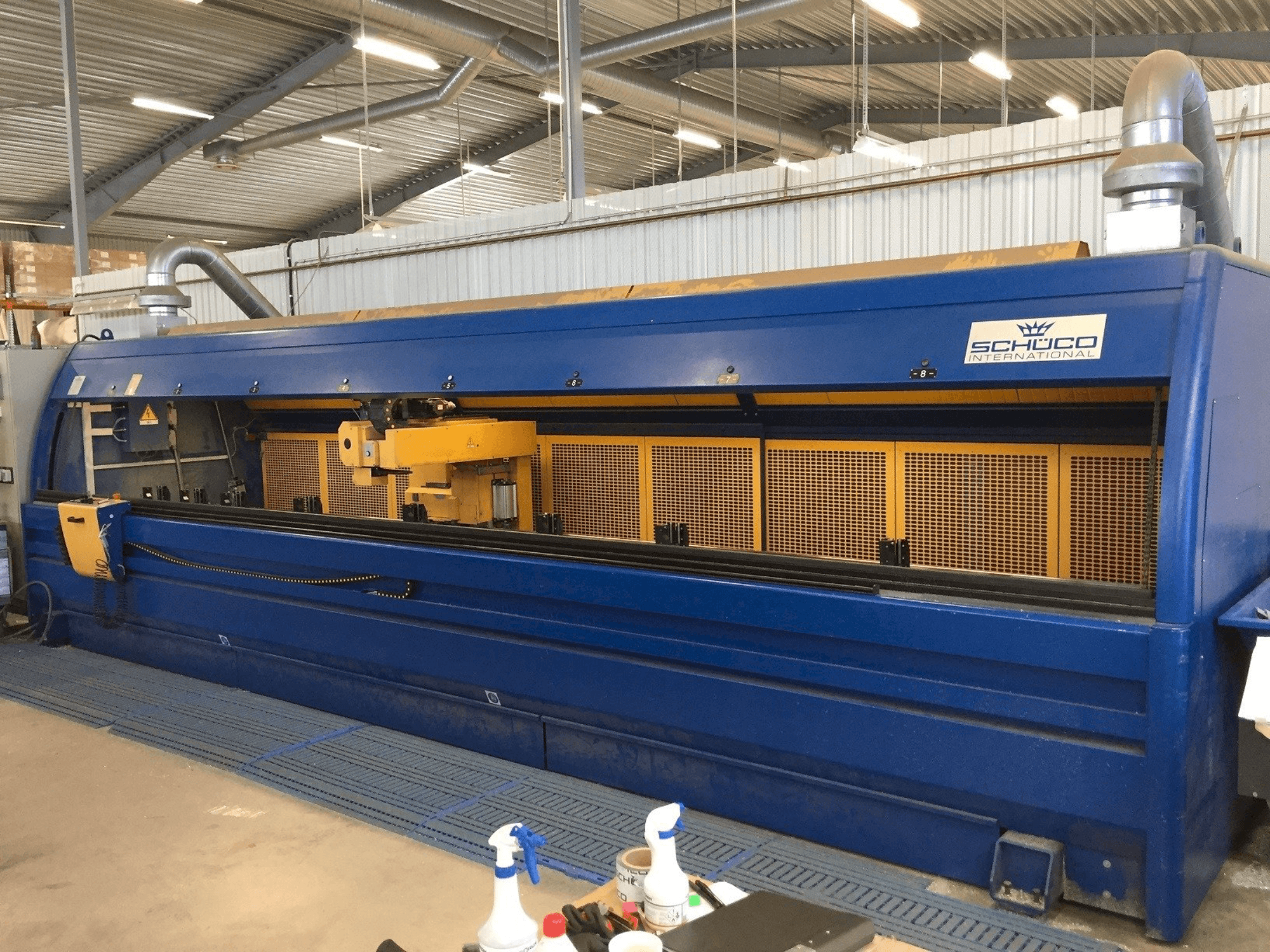 Vista Frontal da Emmegi Comet máquina