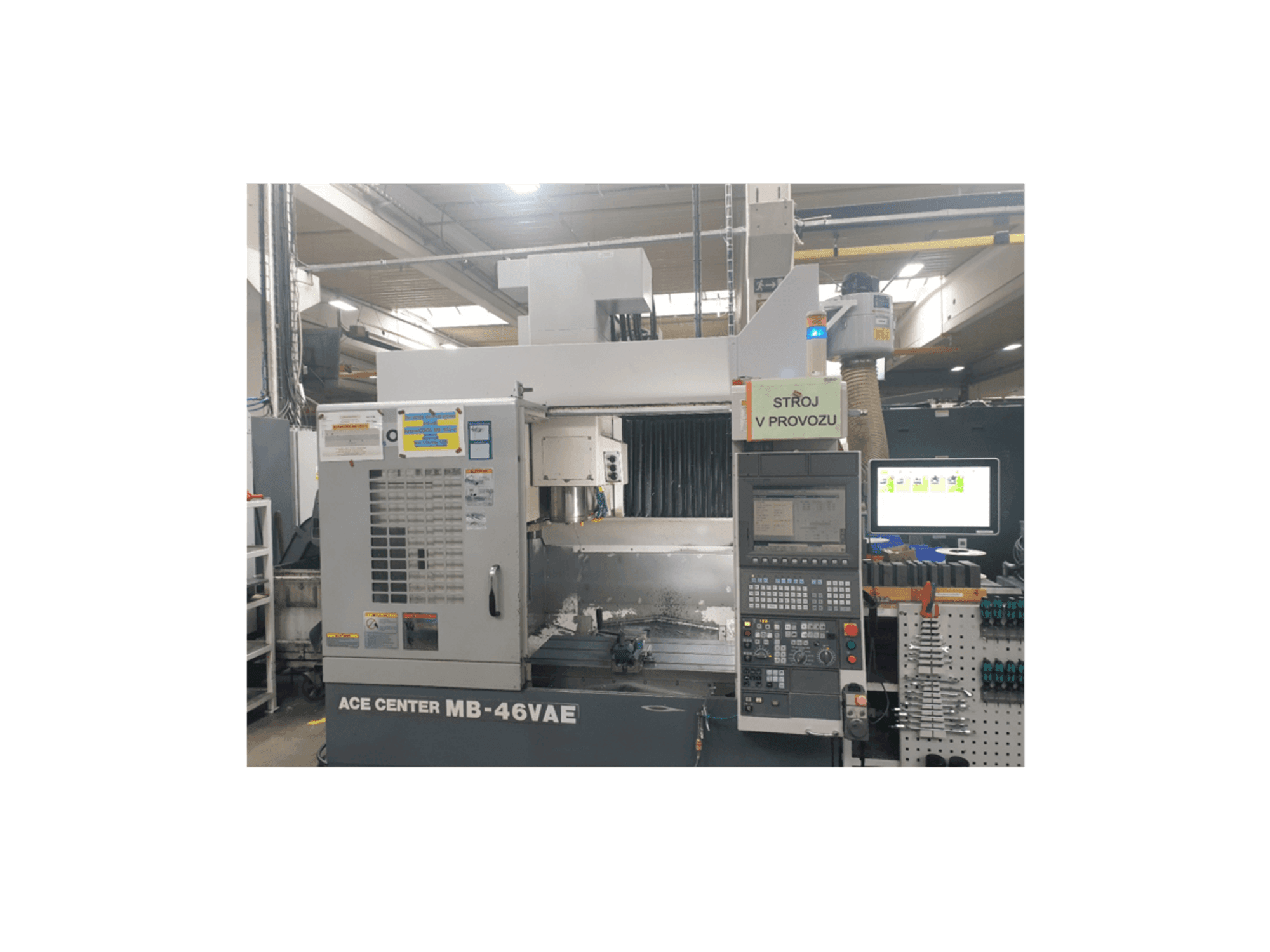 Vista Frontal da Okuma MB-46VAE máquina