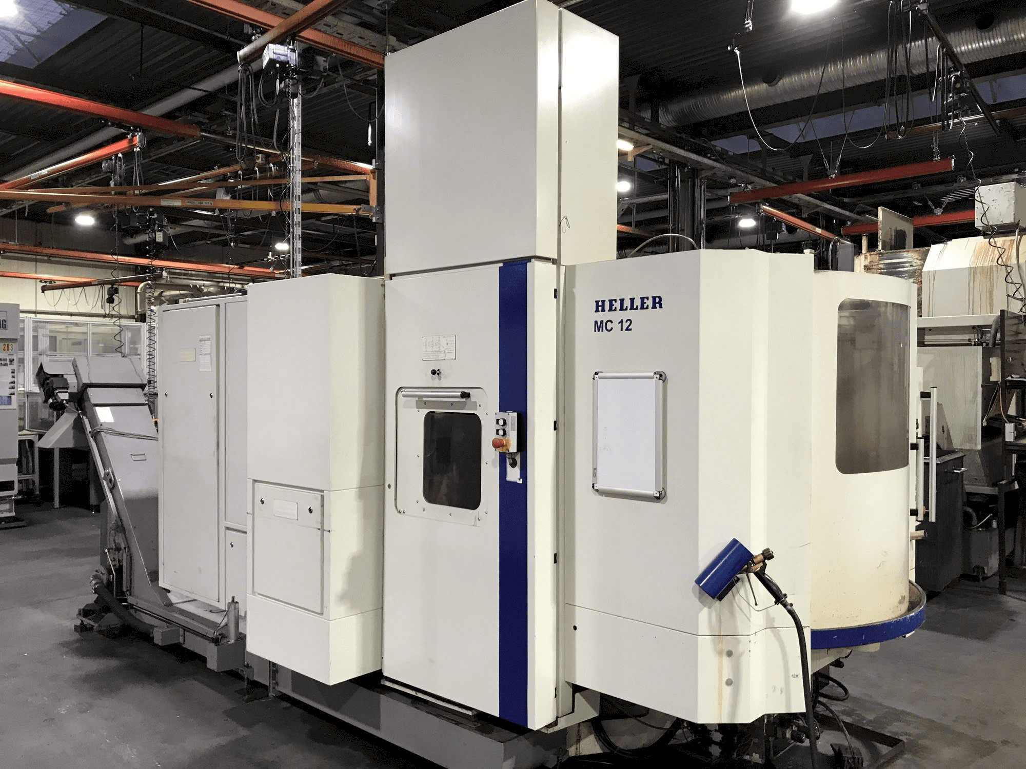 Vista Frontal da HELLER MC 12 máquina