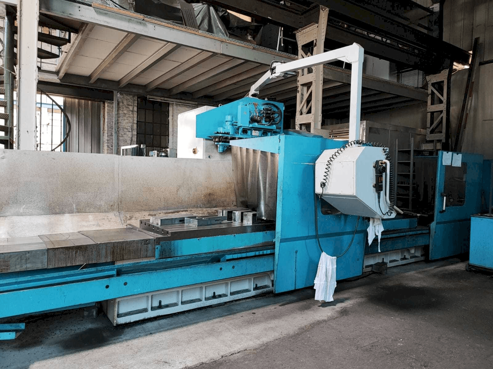 Vista Frontal da MTE BF 4200 máquina