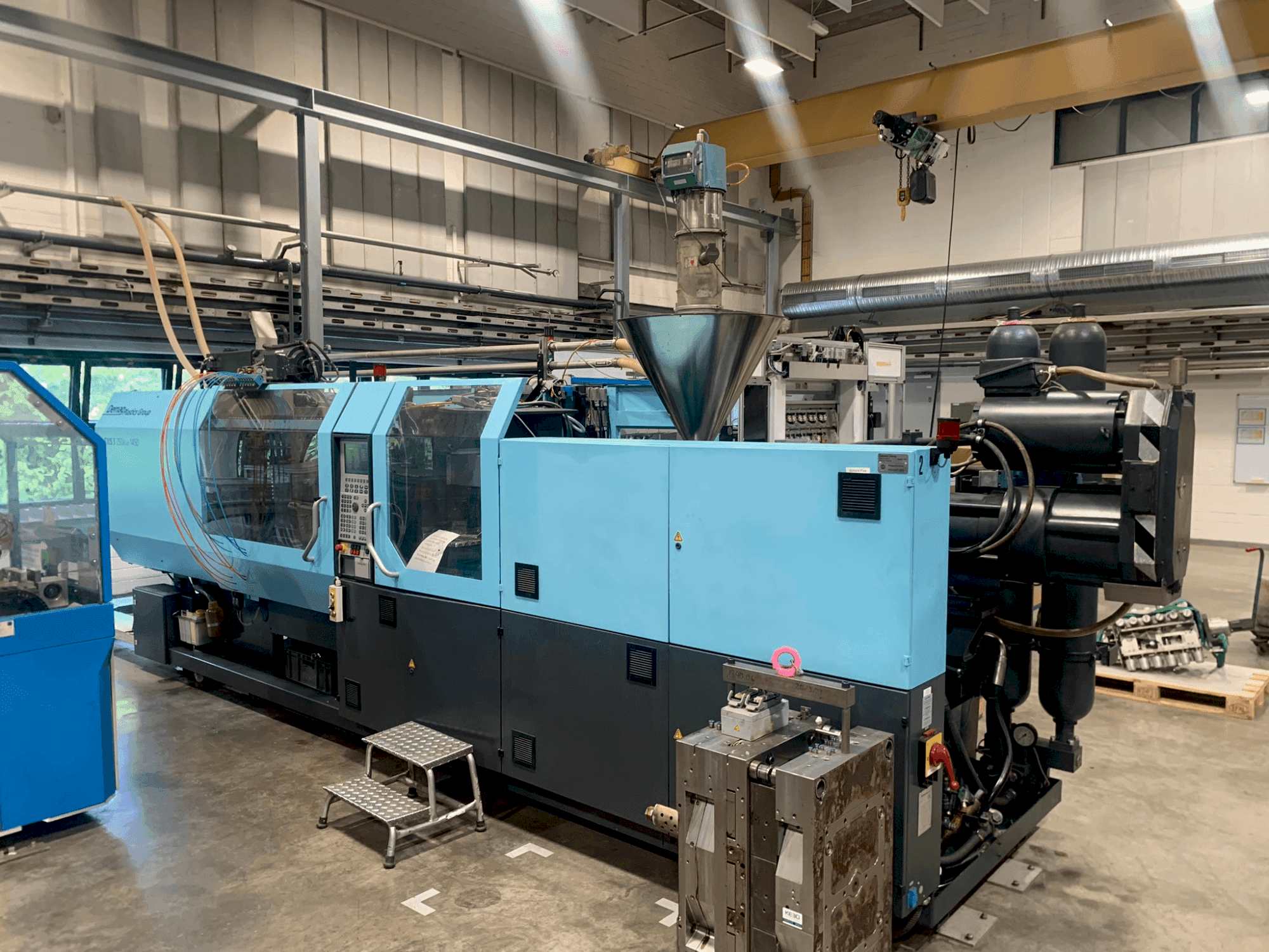 Vista Frontal da DEMAG EL-Exis S 250/630-1450 máquina