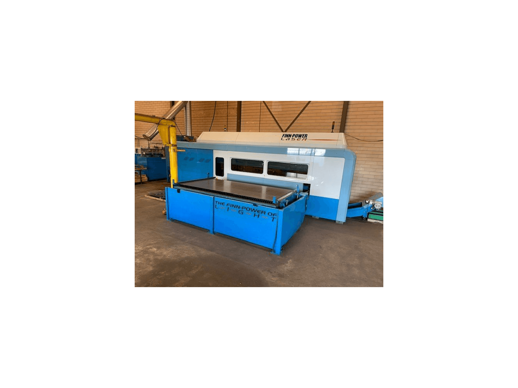 Vista Frontal da Finn-Power FPL6-BL máquina