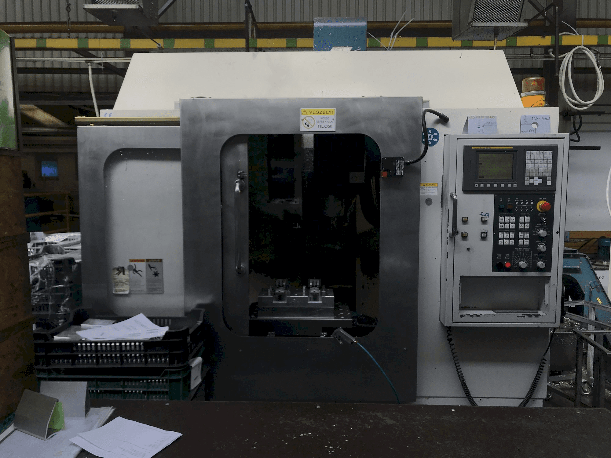 Vista Frontal da Feeler FV-580AAPC máquina