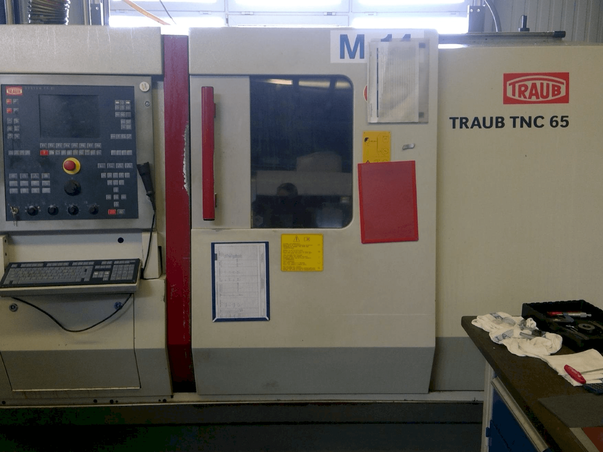 Vista Frontal da TRAUB TNC 42/65 máquina
