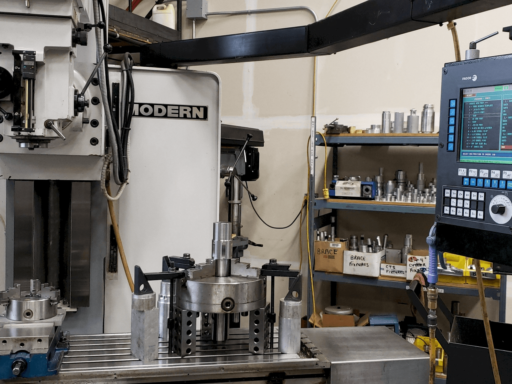 Vista Frontal da Modern MB 20 máquina