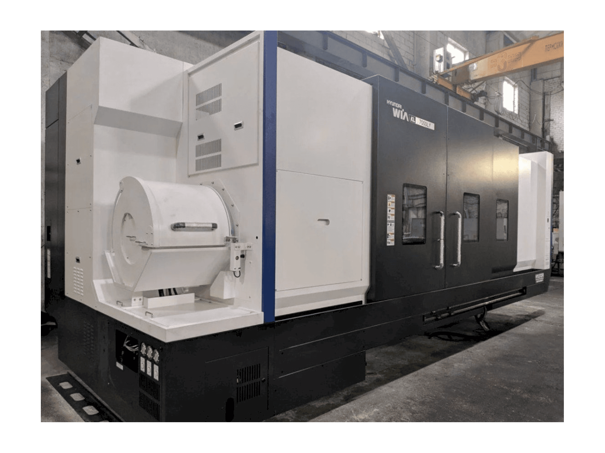 Vista Frontal da Hyundai Wia KL 7000 LY máquina