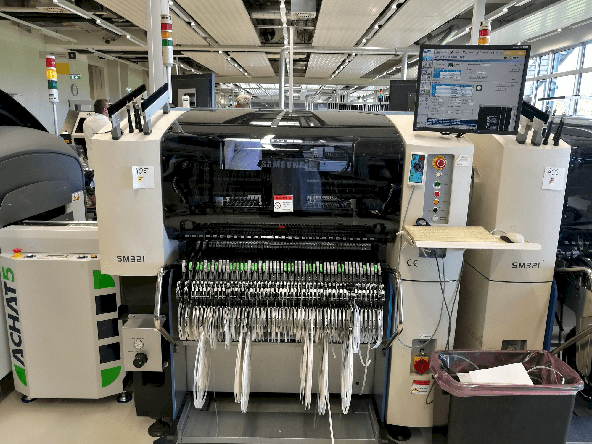 Vista Frontal da Samsung SM 321 máquina