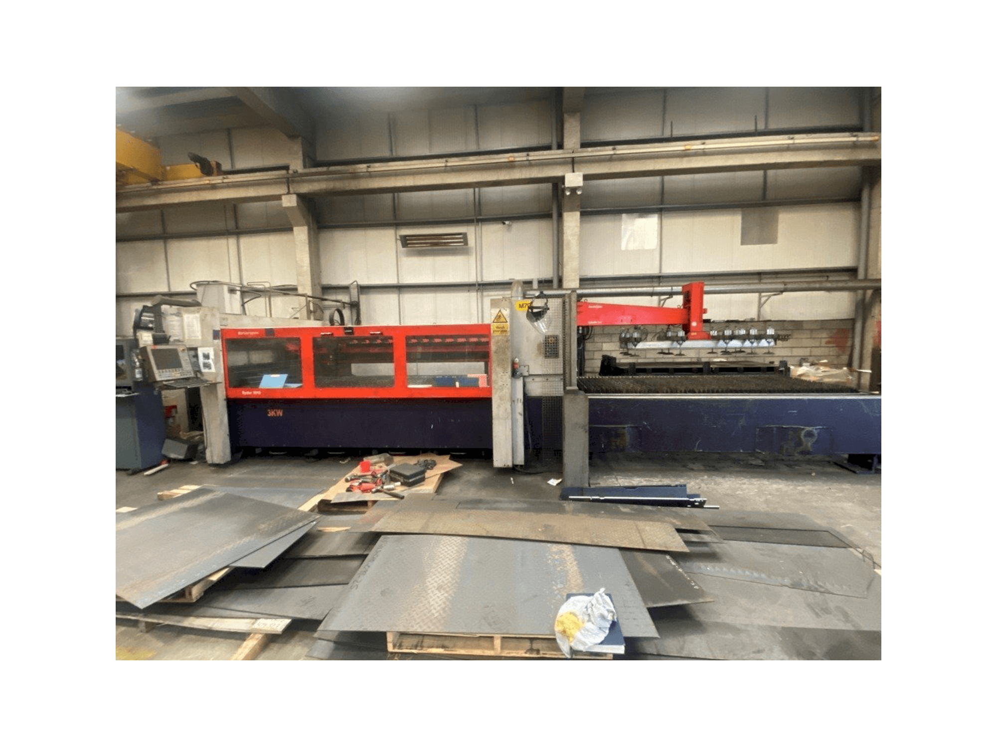 Vista Frontal da Bystronic Bystar 3015 máquina