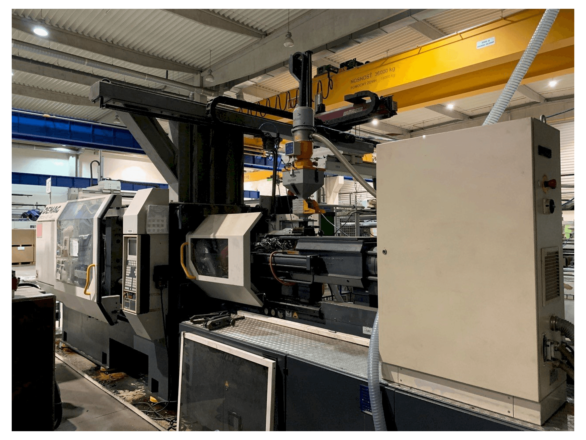 Vista Frontal da DEMAG Ergotech 4200-1450 máquina