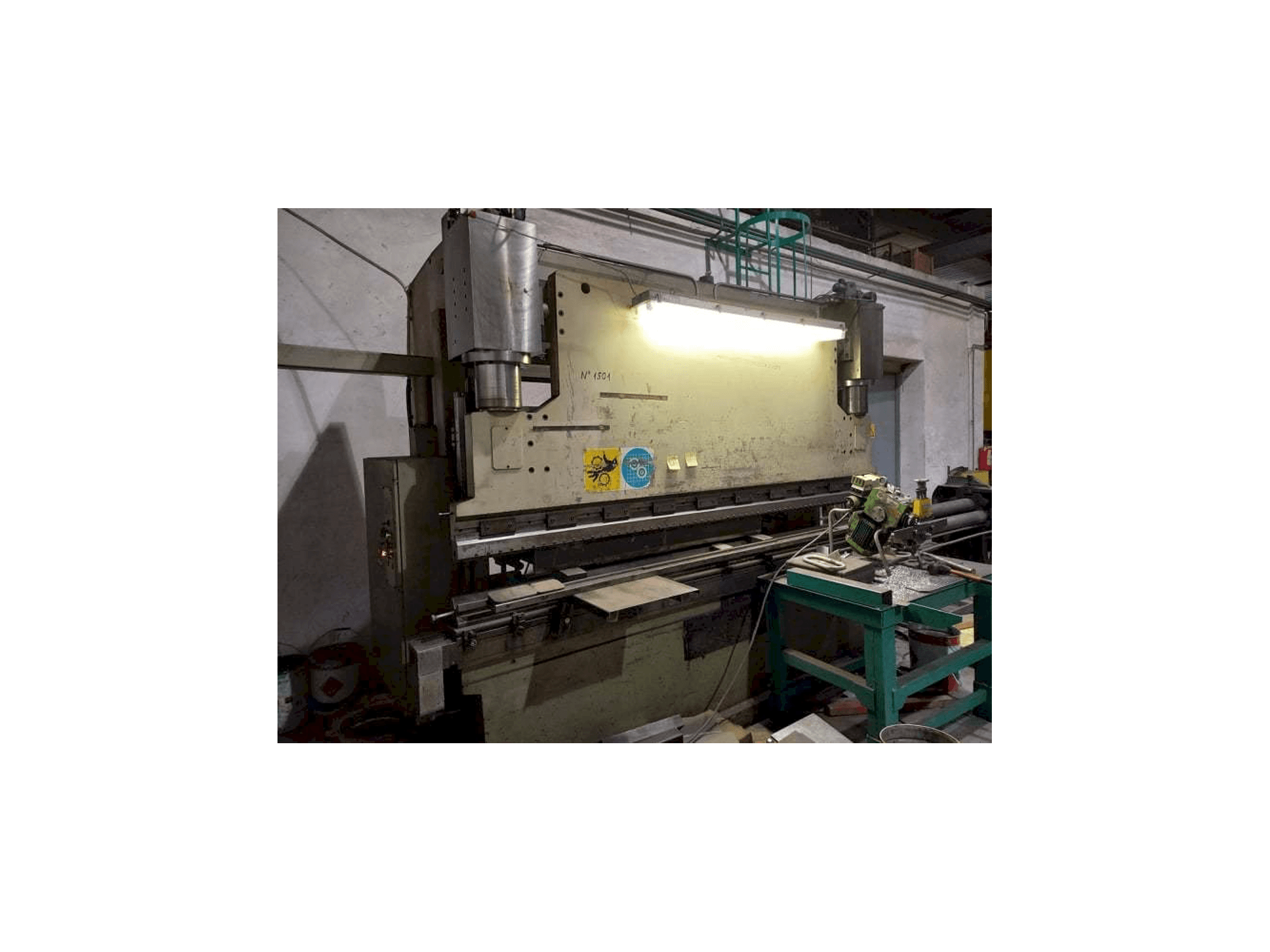 Vista Frontal da DONEWELL HP3B máquina