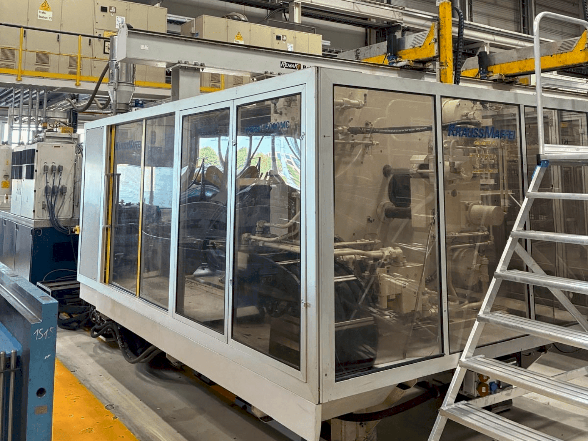 Vista Frontal da Krauss Maffei 800-5000MC4 máquina