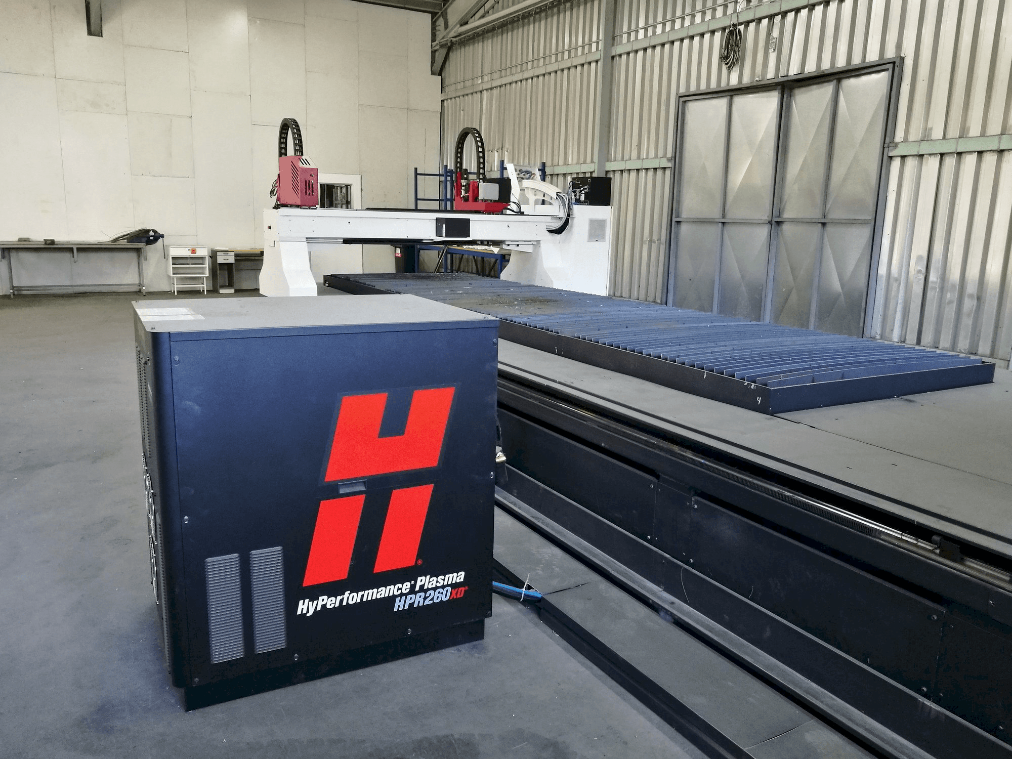 Vista Frontal da Baykal BPL-H 1506 máquina