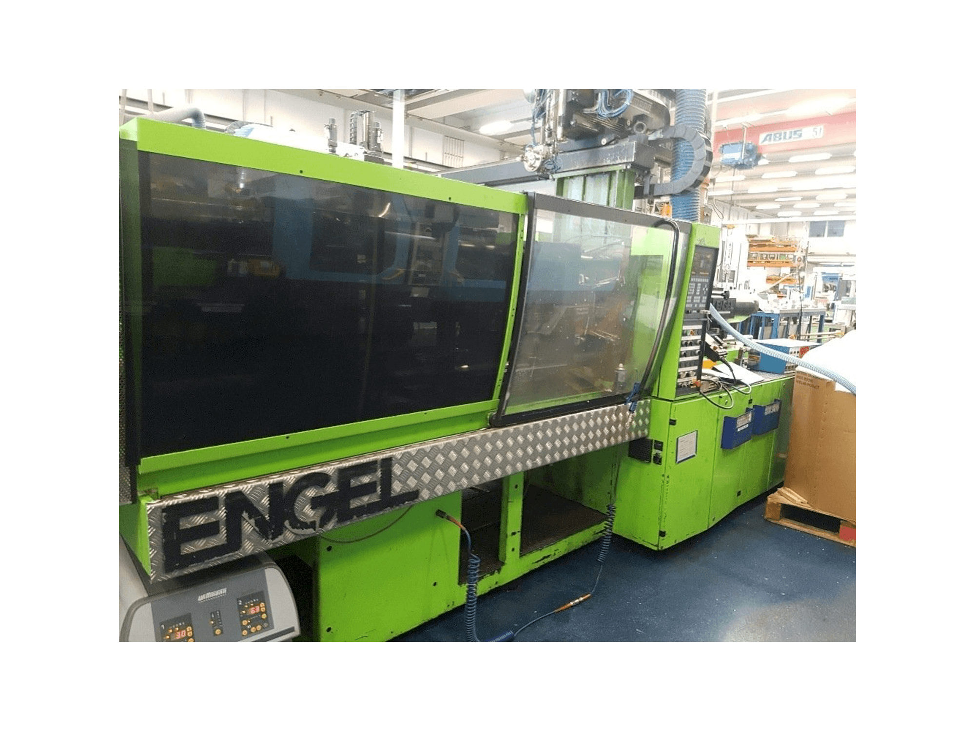 Vista Frontal da ENGEL ES 600/145 ST máquina