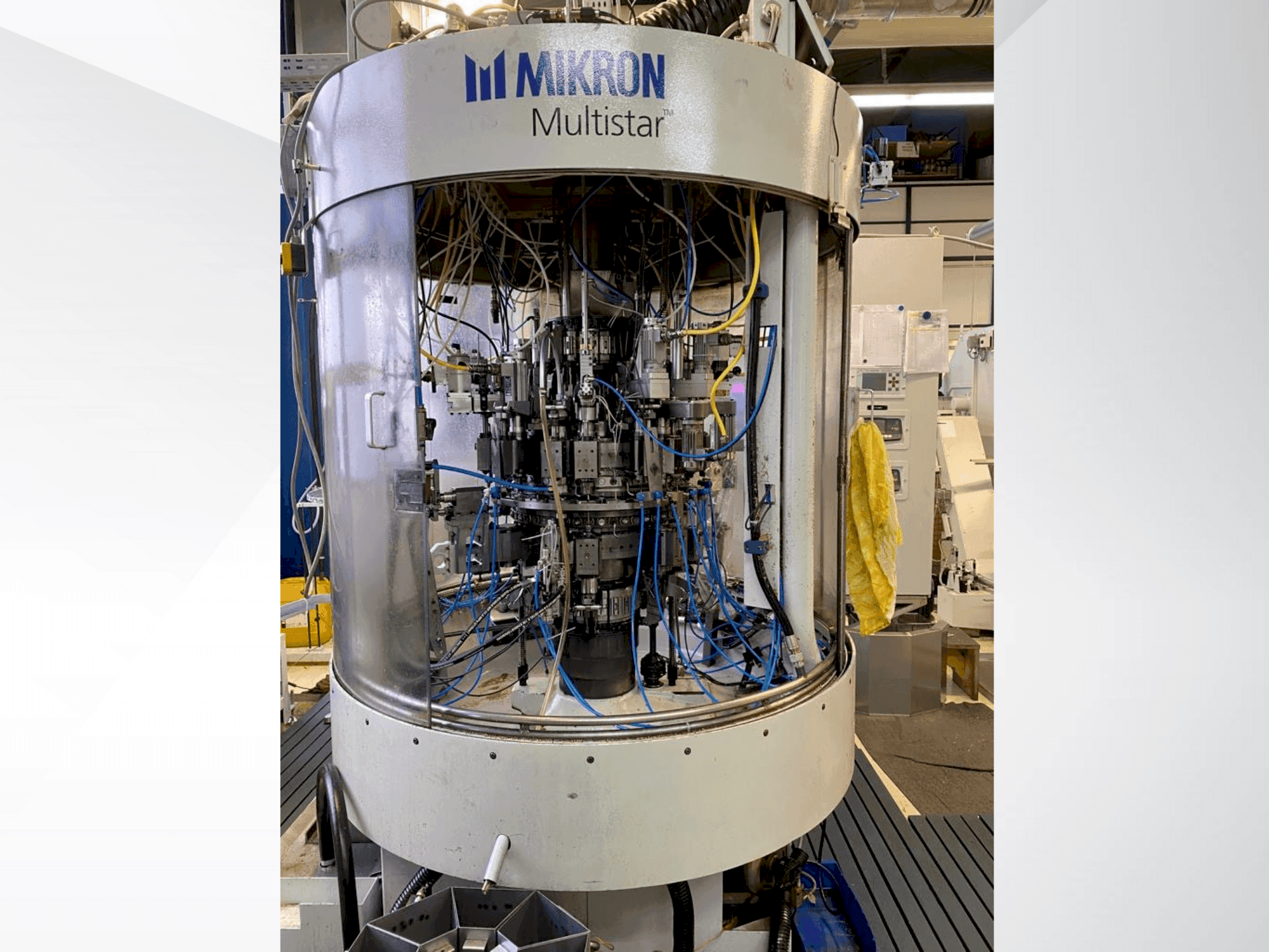 Vista Frontal da MIKRON Multistar CX 24 (2003) máquina