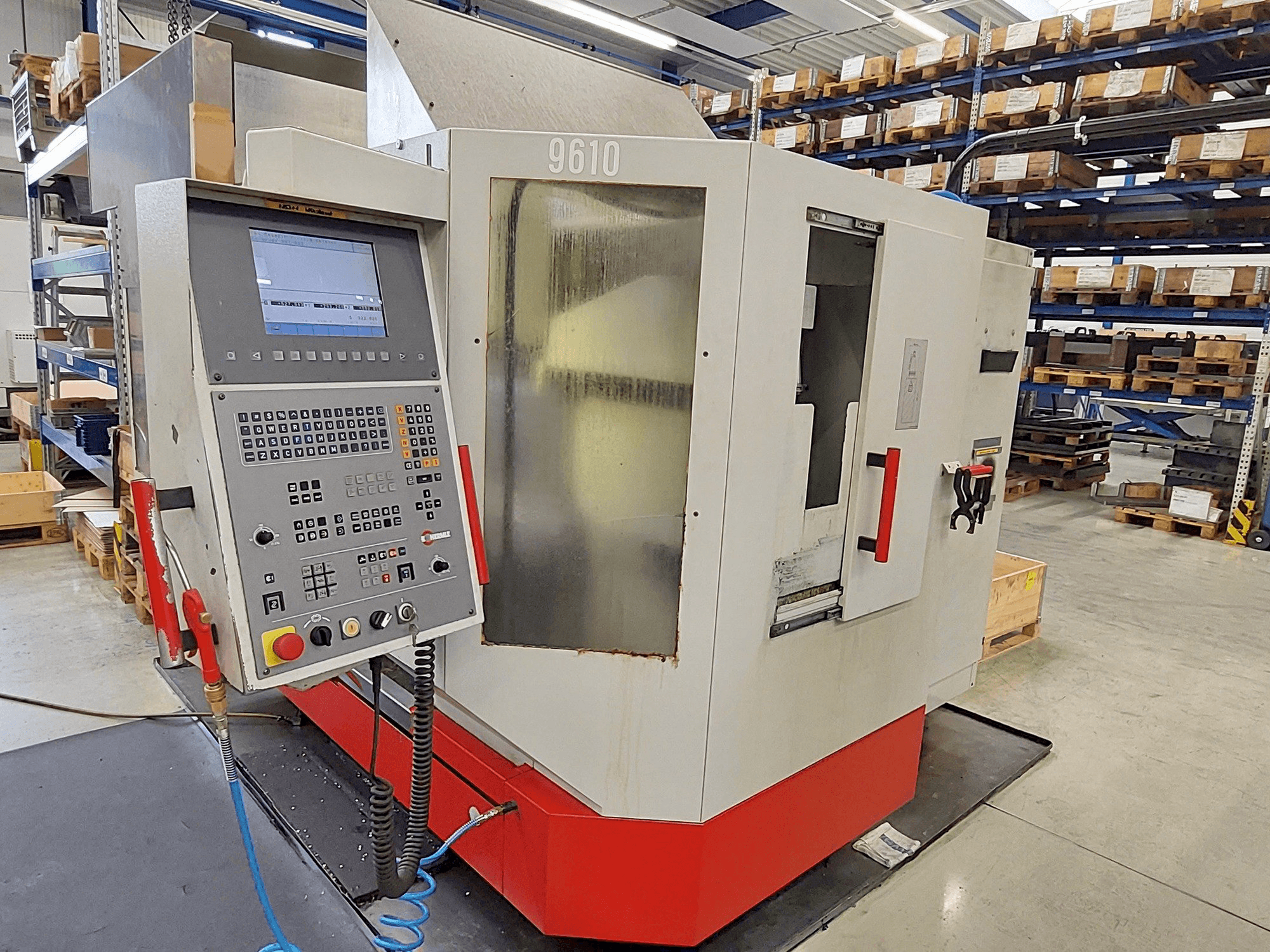 Vista Frontal da HERMLE U 630 T máquina