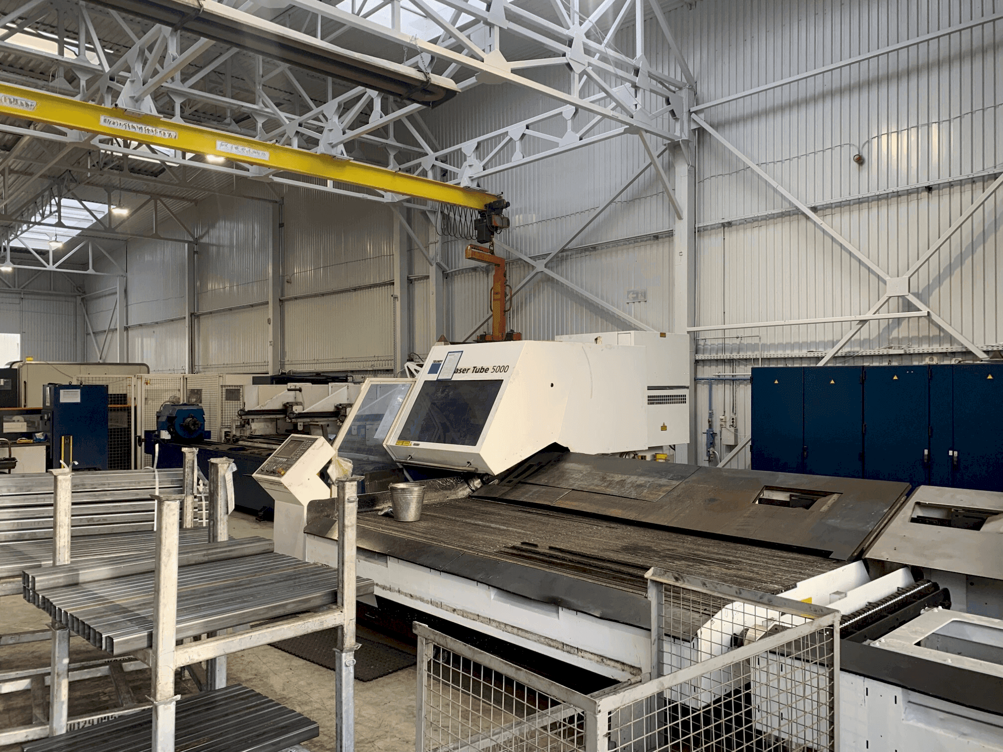 Vista Frontal da TRUMPF TruLaser Tube 5000 máquina