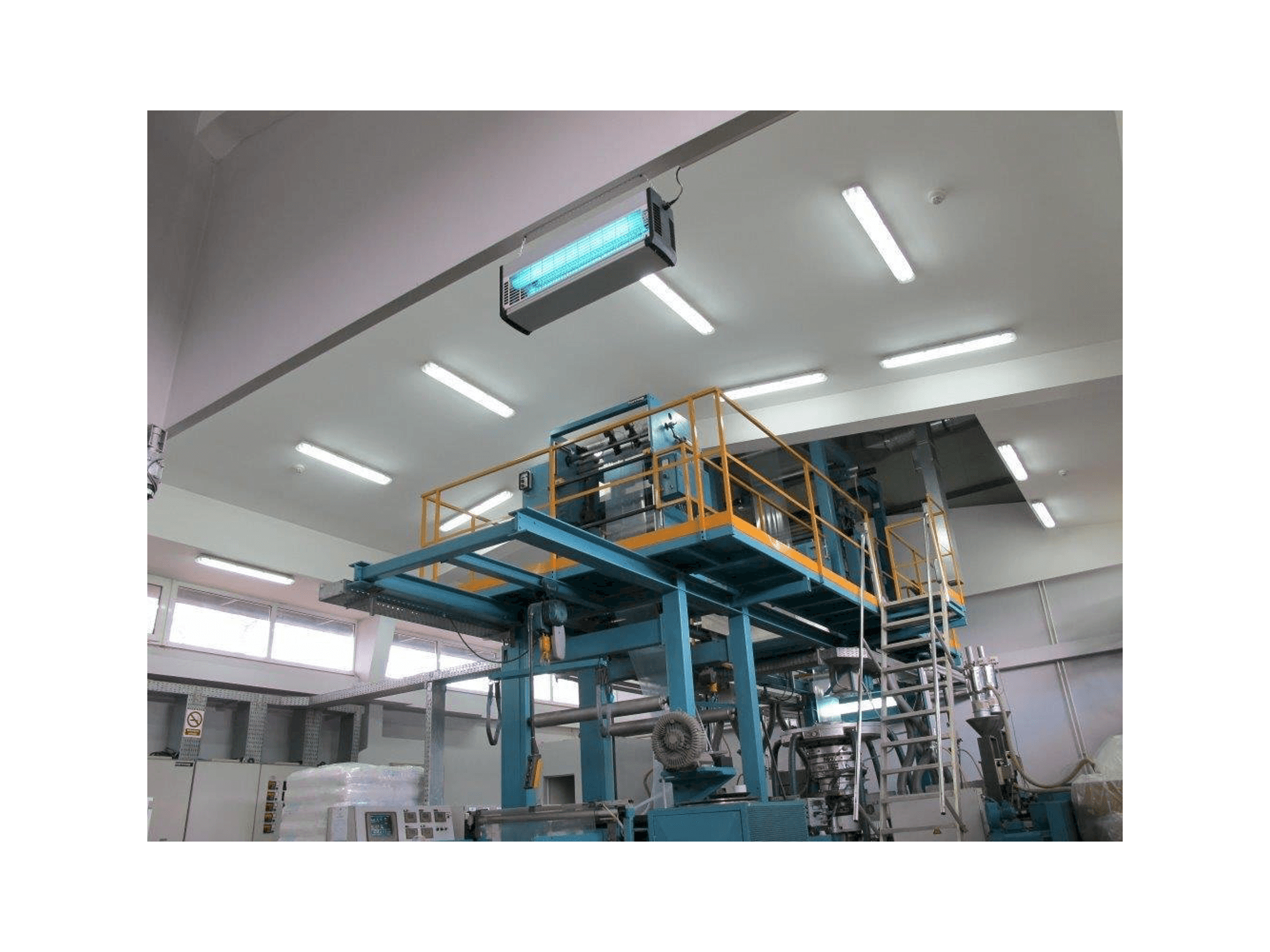 Vista Frontal da BARMAG BF 12/4.5 - 800 AK máquina