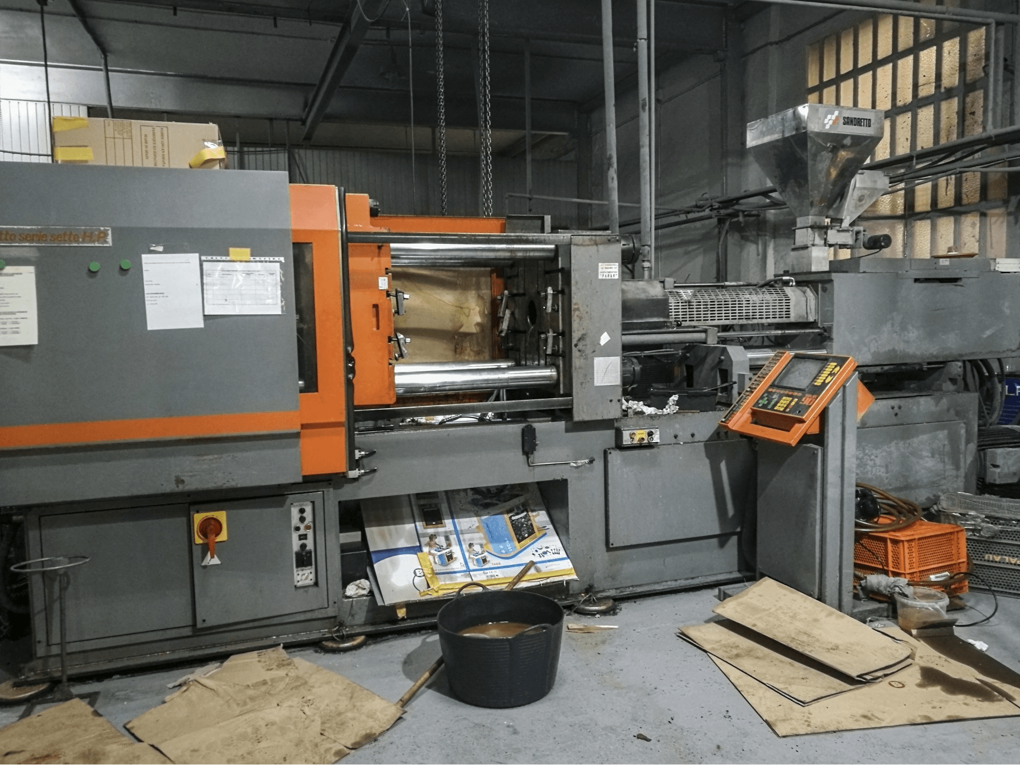 Vista Frontal da SANDRETTO S.7.250 máquina