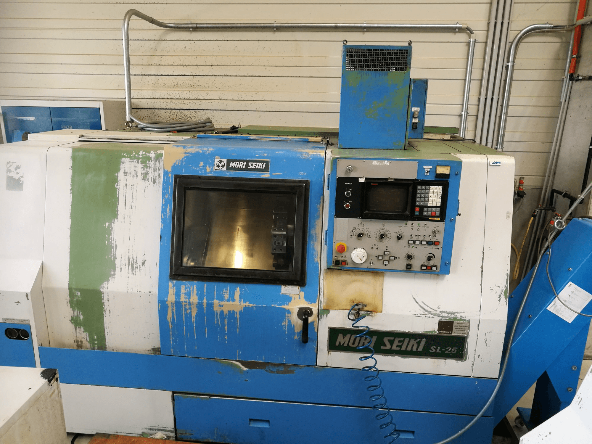 Vista Frontal da MORI SEIKI SL-25A/500 máquina