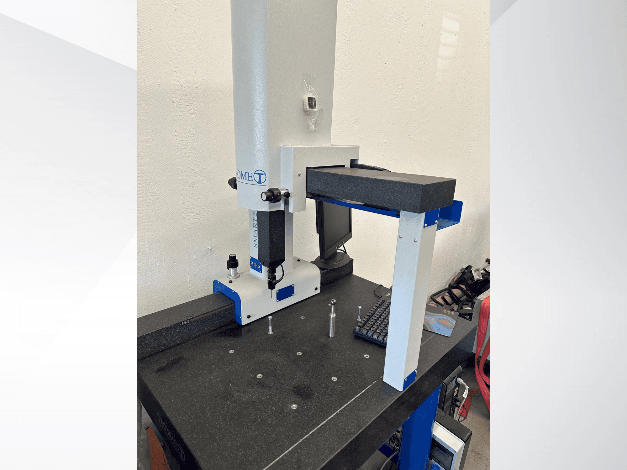 Vista Frontal da THOME Prazision Prazision 3D Smart man máquina