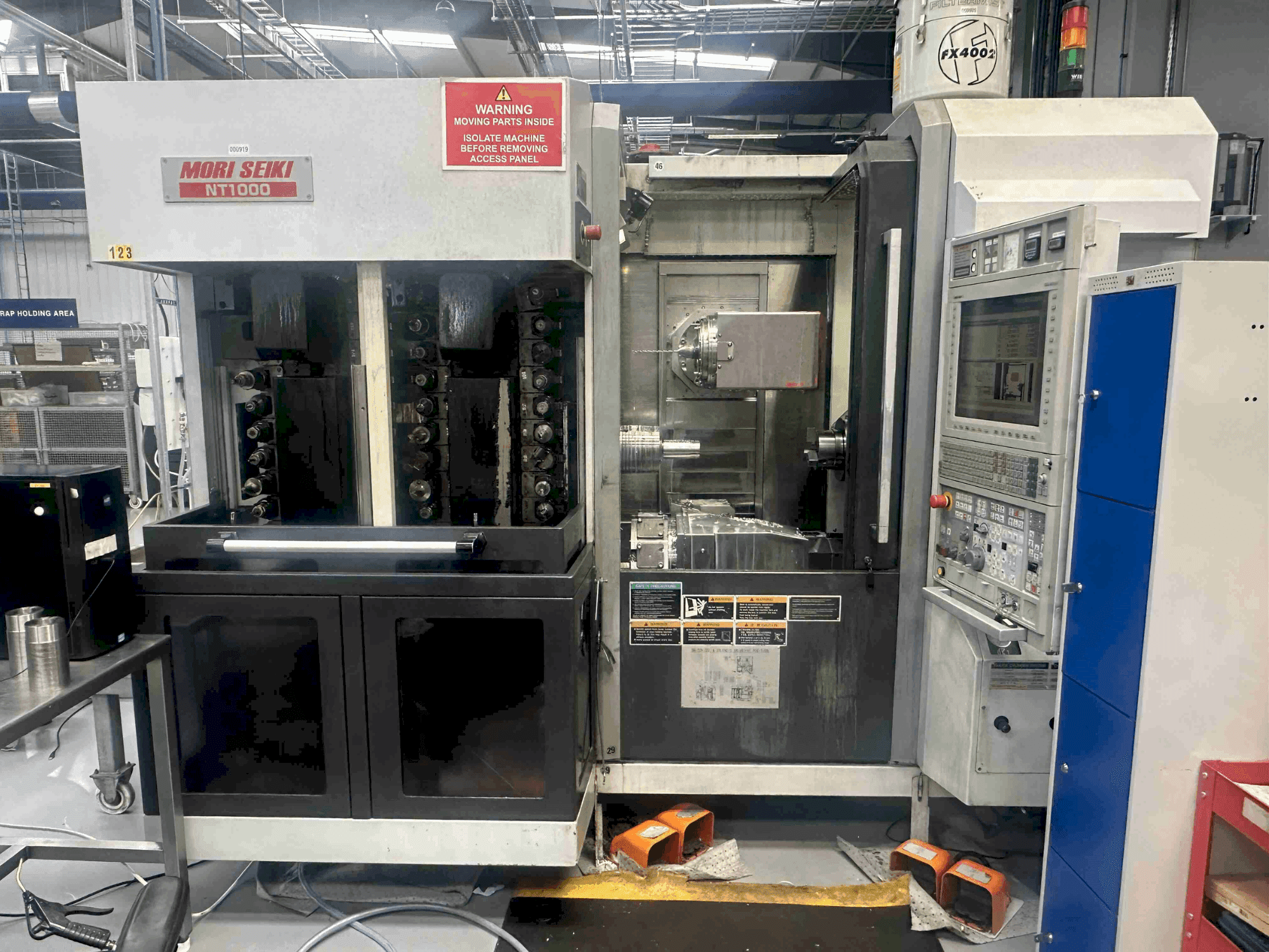 Vista Frontal da MORI SEIKI NT1000SZM máquina