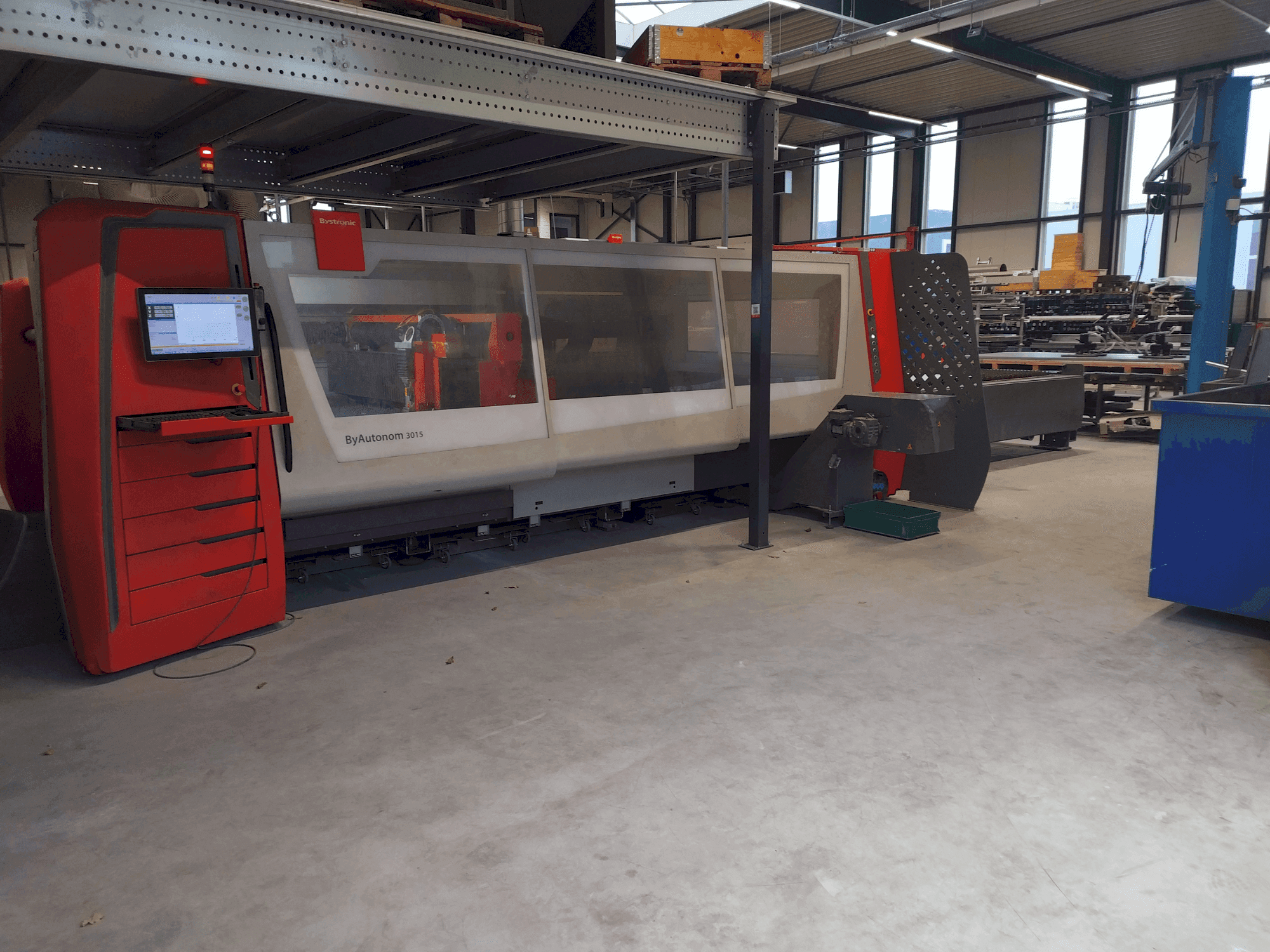 Vista Frontal da Bystronic ByAutonom 3015 máquina