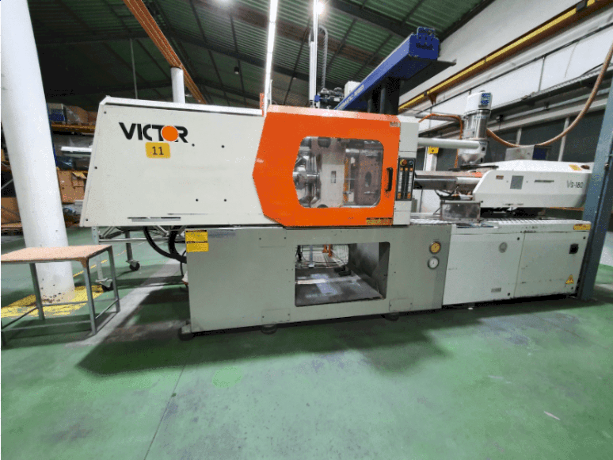 Vista Frontal da Victor VS180 máquina