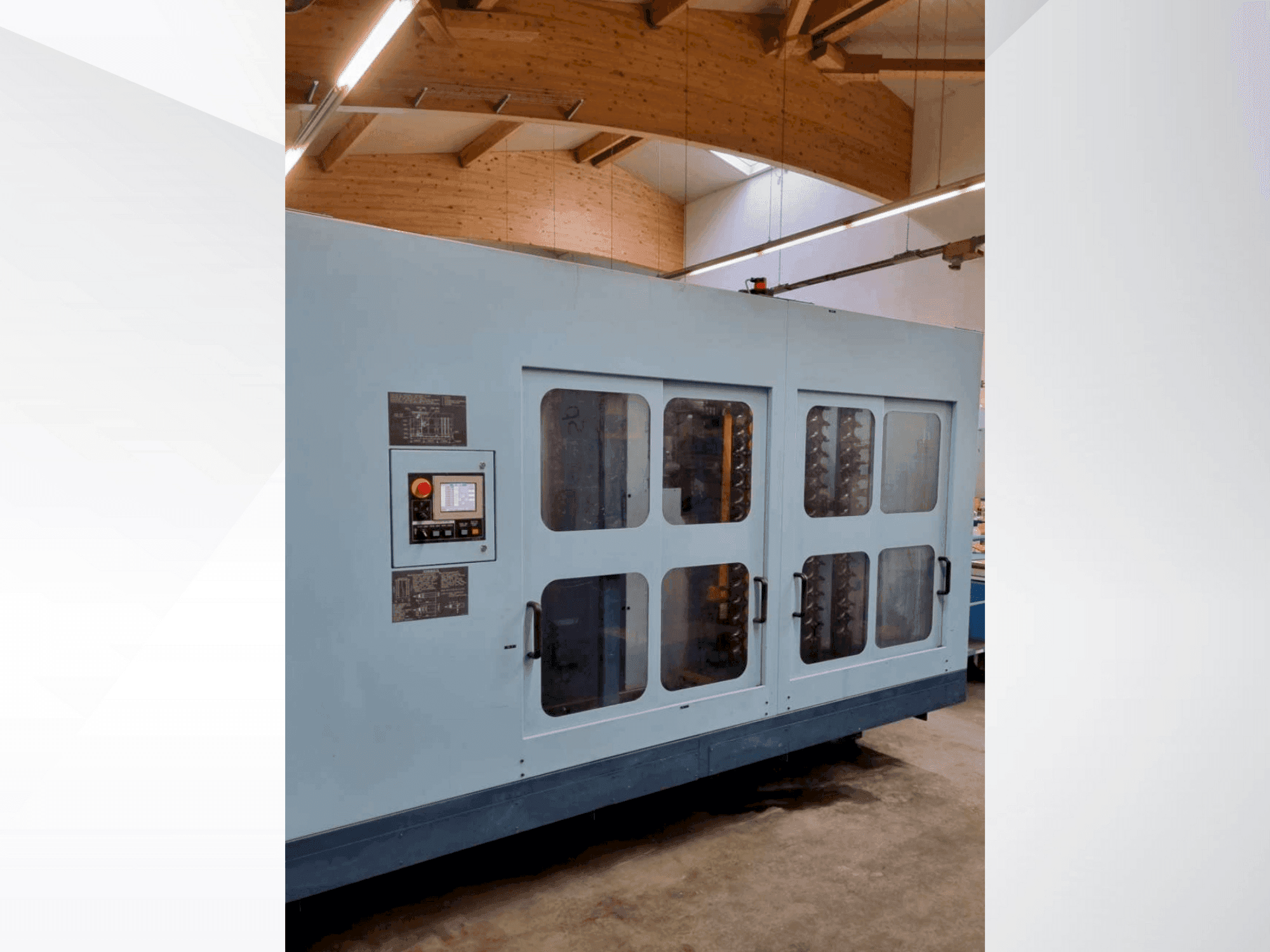 Vista Frontal da Matsuura H PLUS-405 máquina