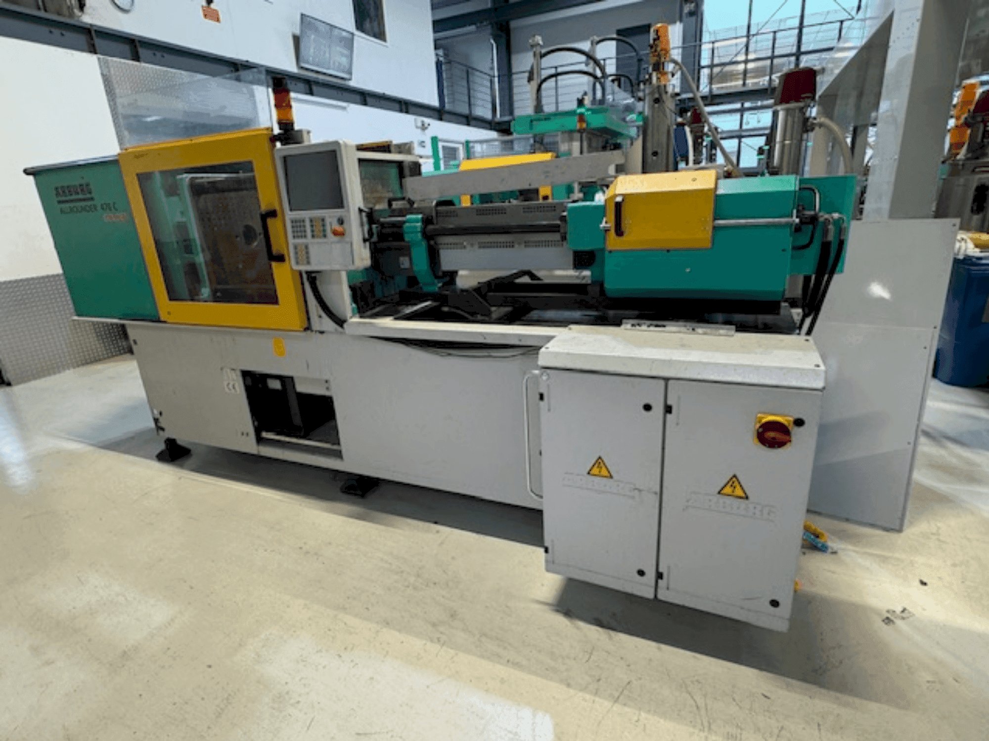 Vista Frontal da Arburg A470 C 1500-400 máquina