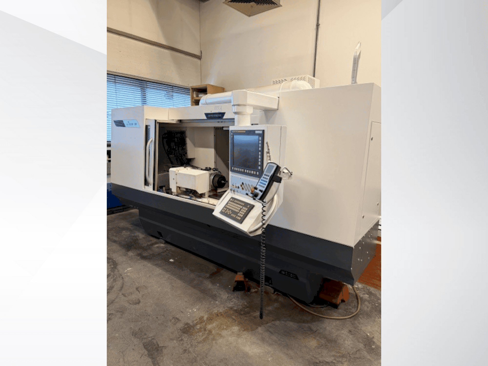 Vista Frontal da STUDER S31 máquina