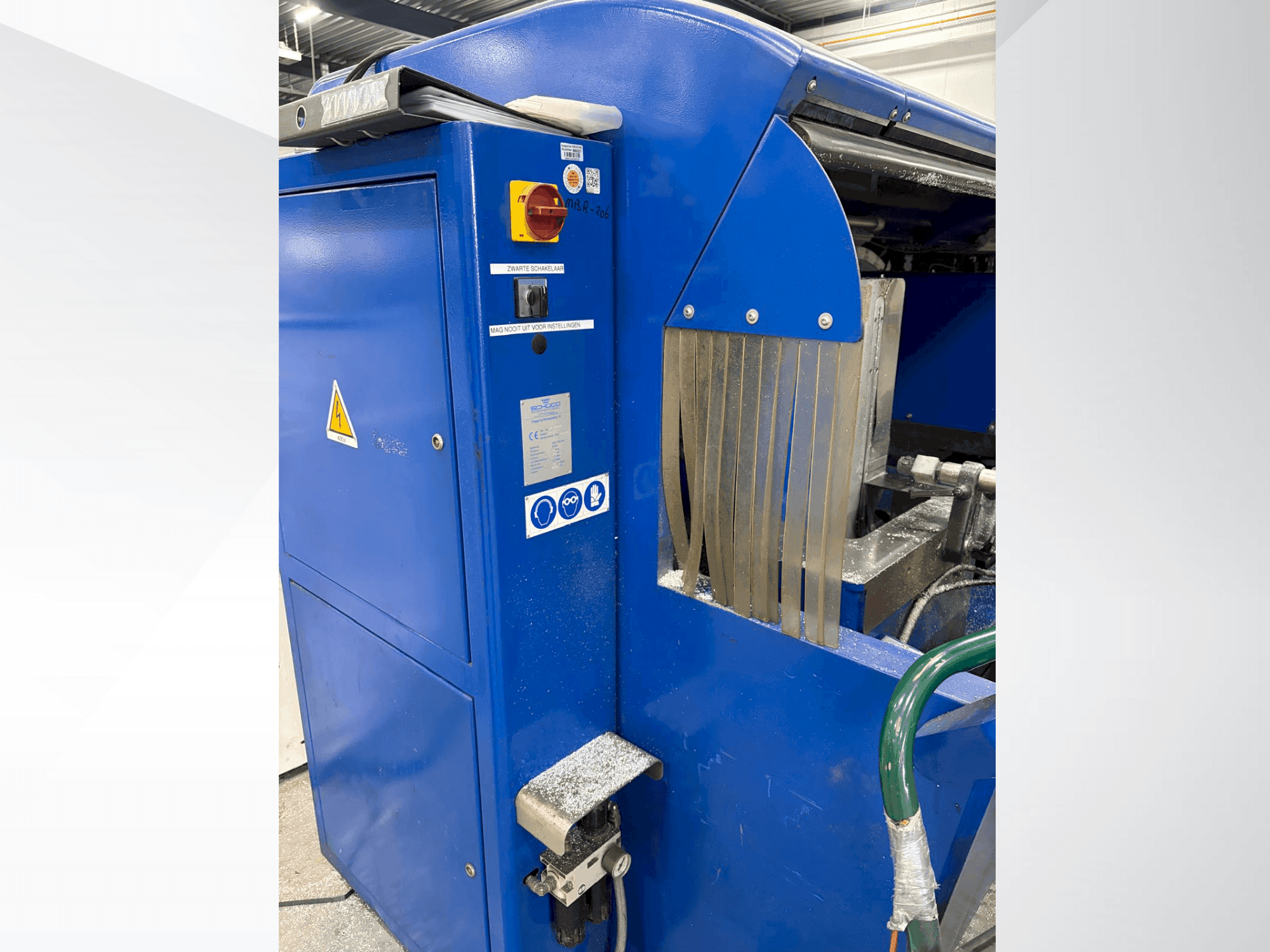 Vista Frontal da SCHÜCO B 50 S máquina