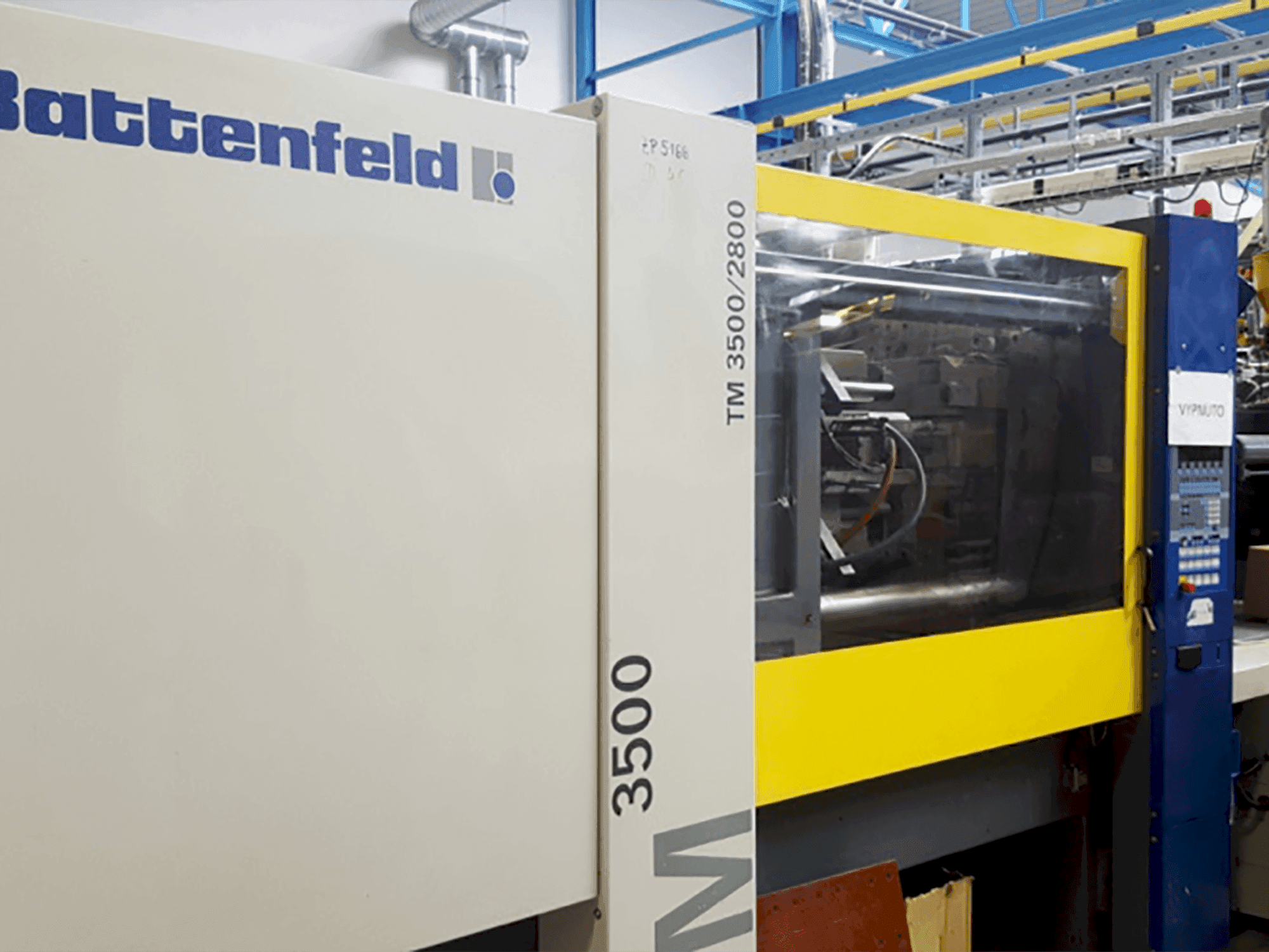 Vista Frontal da Battenfeld TM 3500/2800 máquina