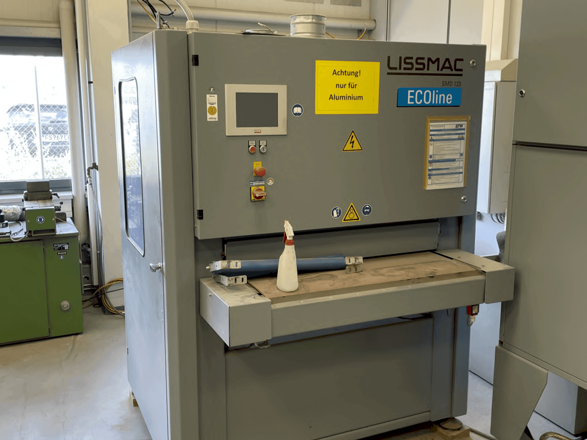 Vista Frontal da LISSMAC SMD 123 RE máquina