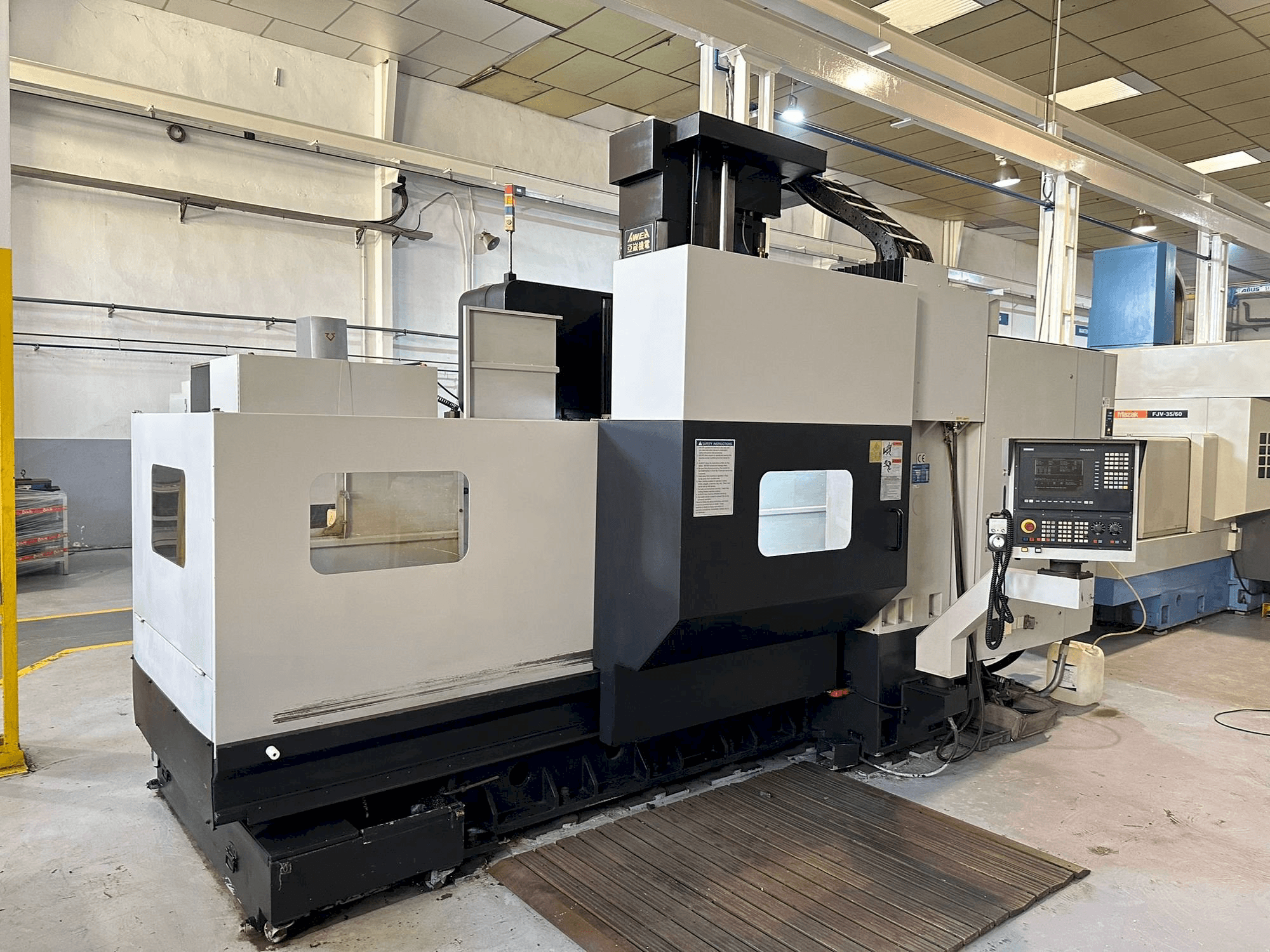 Vista Frontal da AWEA VP2012 máquina