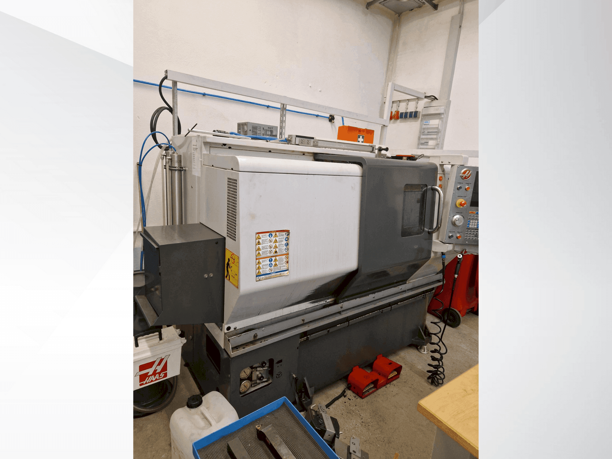 Vista Frontal da HAAS ST-10Y máquina