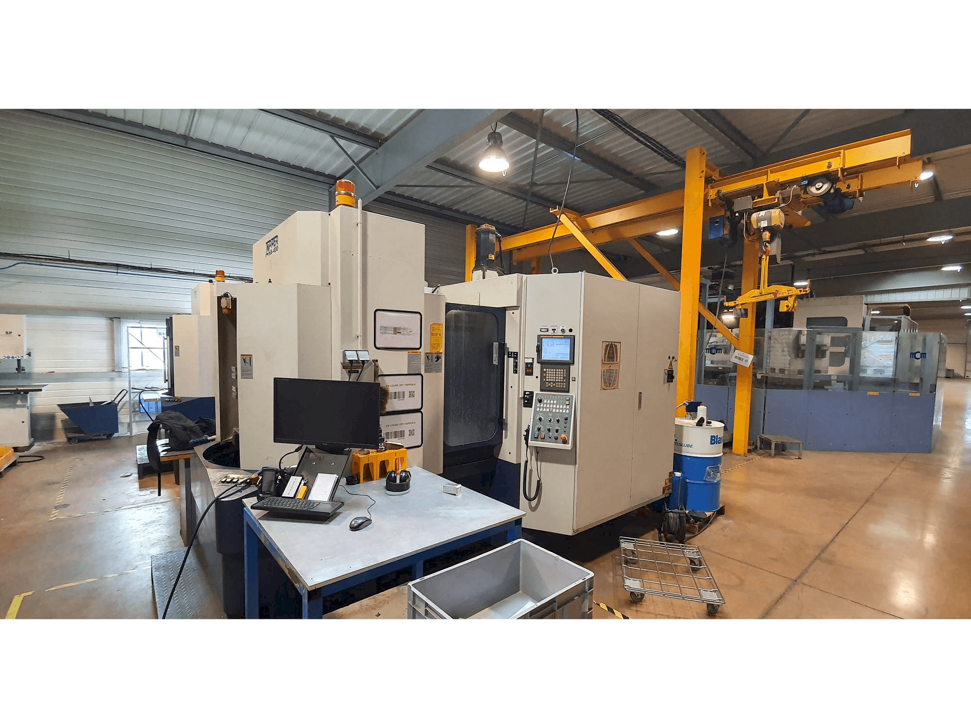 Vista Frontal da Tongtai H400 máquina