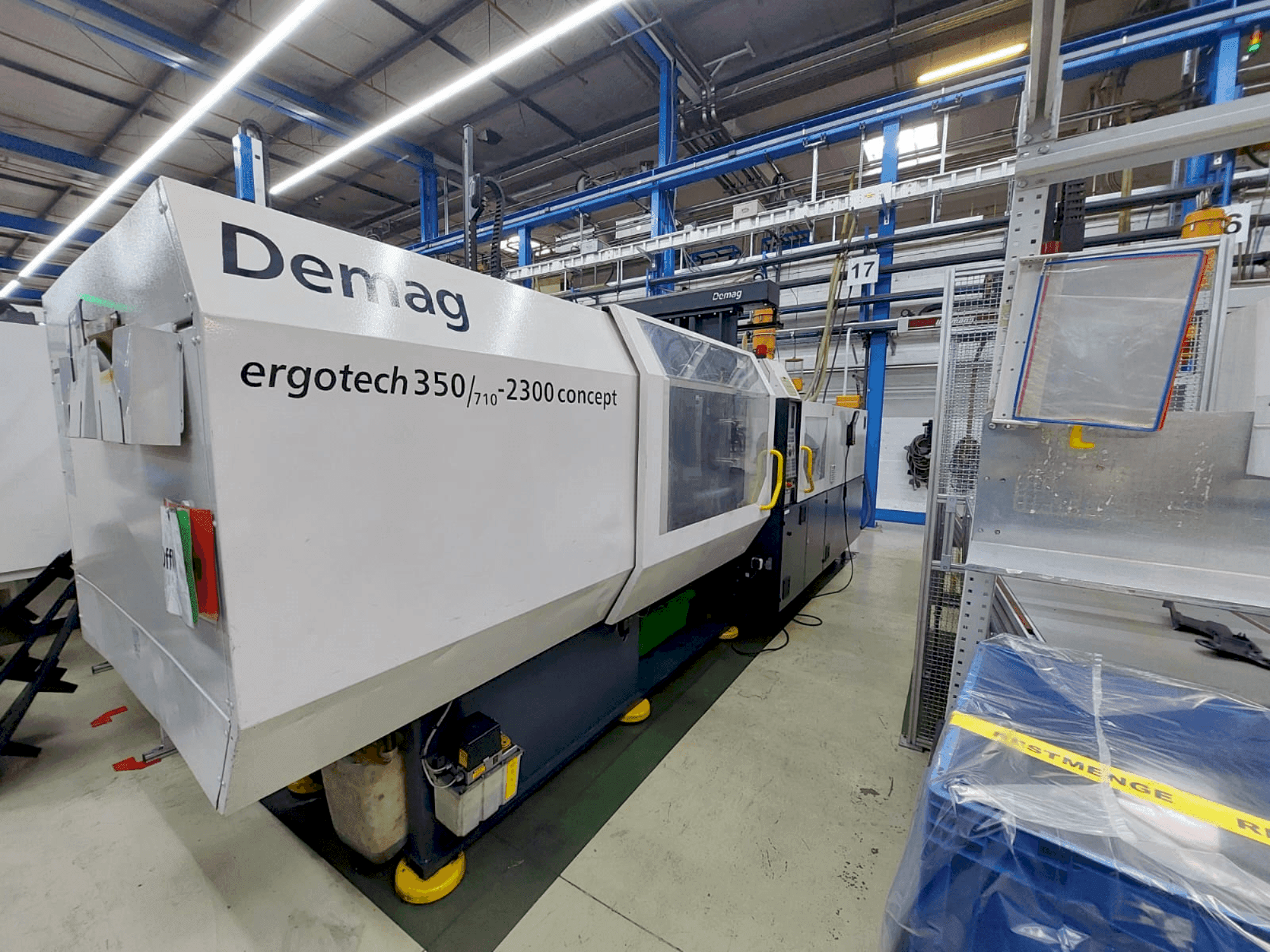 Vista Frontal da DEMAG Ergo-Tech 350 Concept máquina