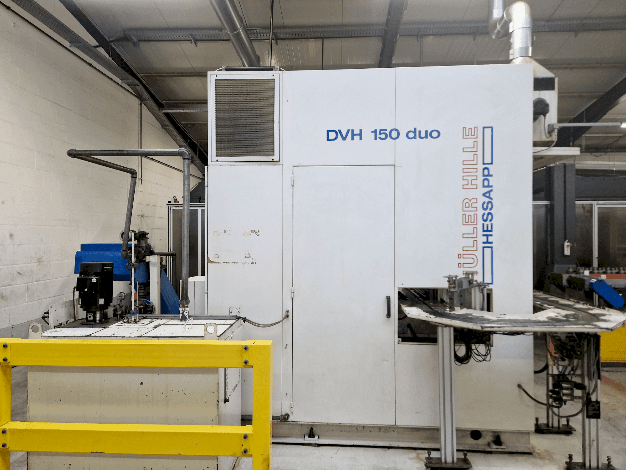 Vista Frontal da HULLER HILLE DVH 150 Duo máquina