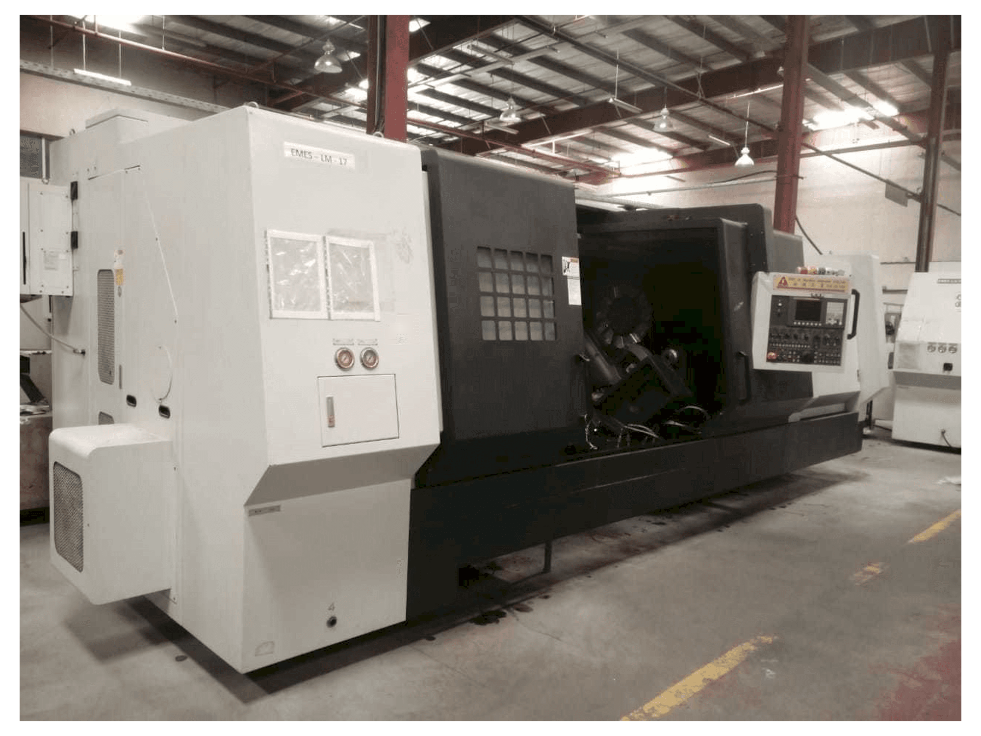 Vista Lateral Esquerda da YOU JI YH 50/300 máquina