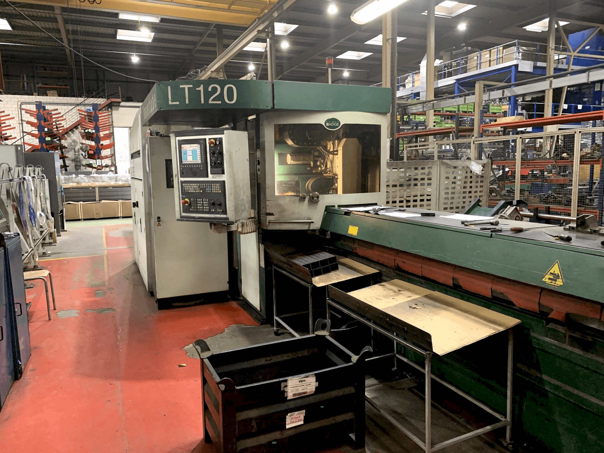 Vista Frontal da ADIGE LT 120 máquina