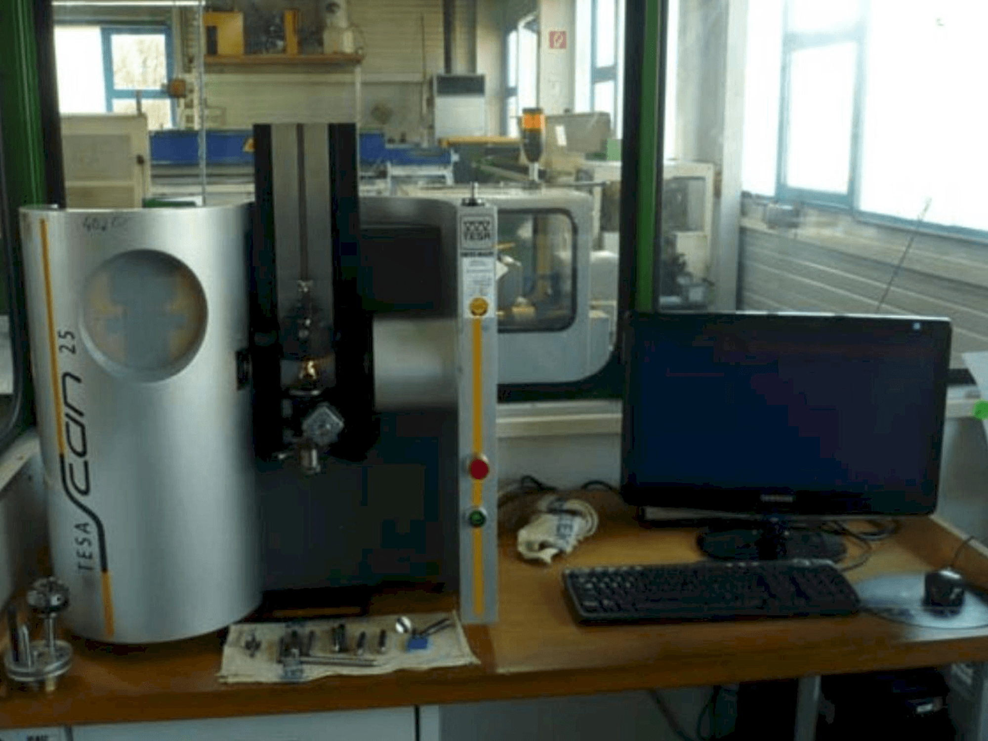 Vista Frontal da TESA Scan 25 máquina