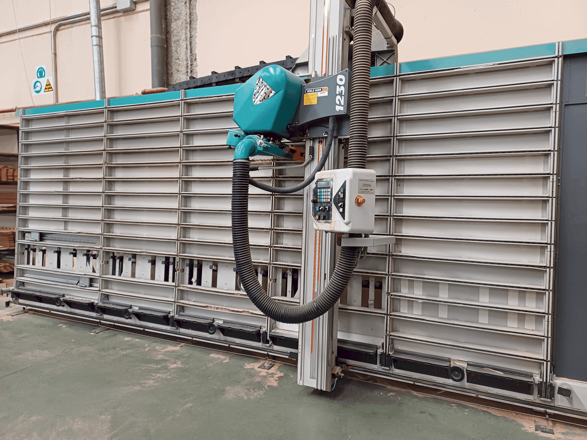 Vista Frontal da HOLZHER PK 1230 máquina