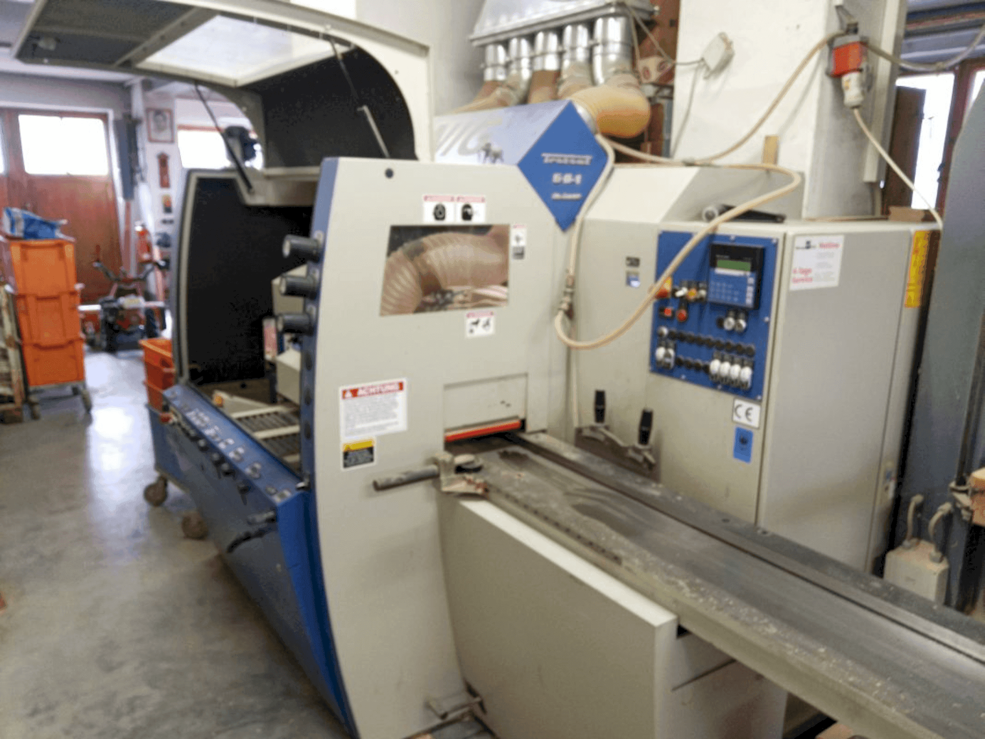 Vista Frontal da WEINIG / DIMTER Unimat 500 máquina