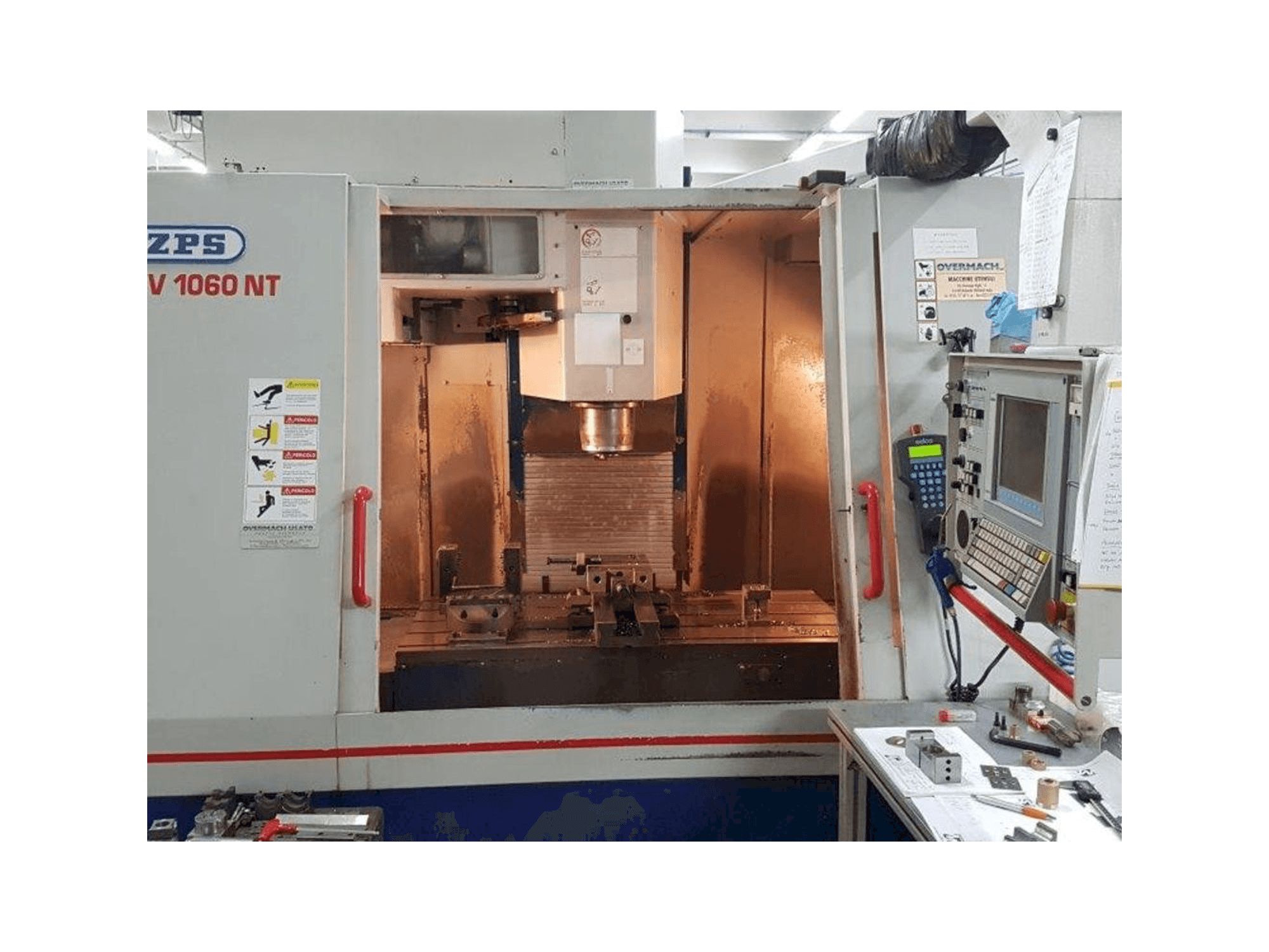 Vista Frontal da ZPS MCFV 1060NT máquina